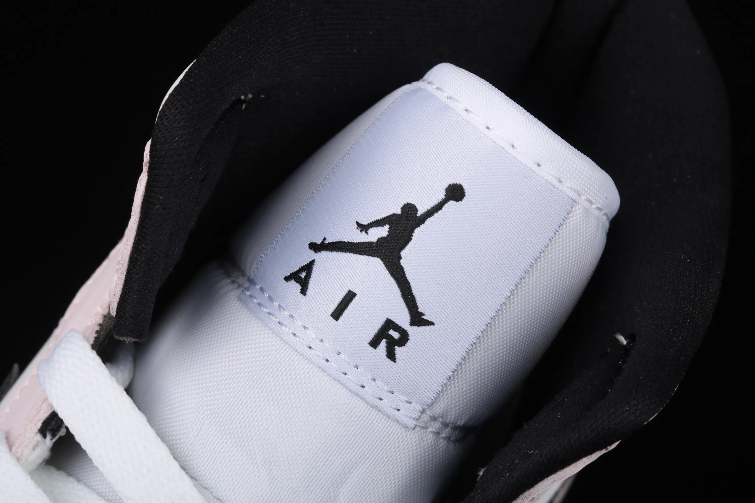 All categories Air Jordan Jordan series basketball shoes Air Jordan 1 Mid G version pure original Air Jordan 1 Mid AJ1 Joe 1 rose pink violet mid-top basketball shoes BQ6472-500